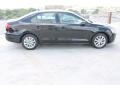 Black - Jetta SE Sedan Photo No. 11