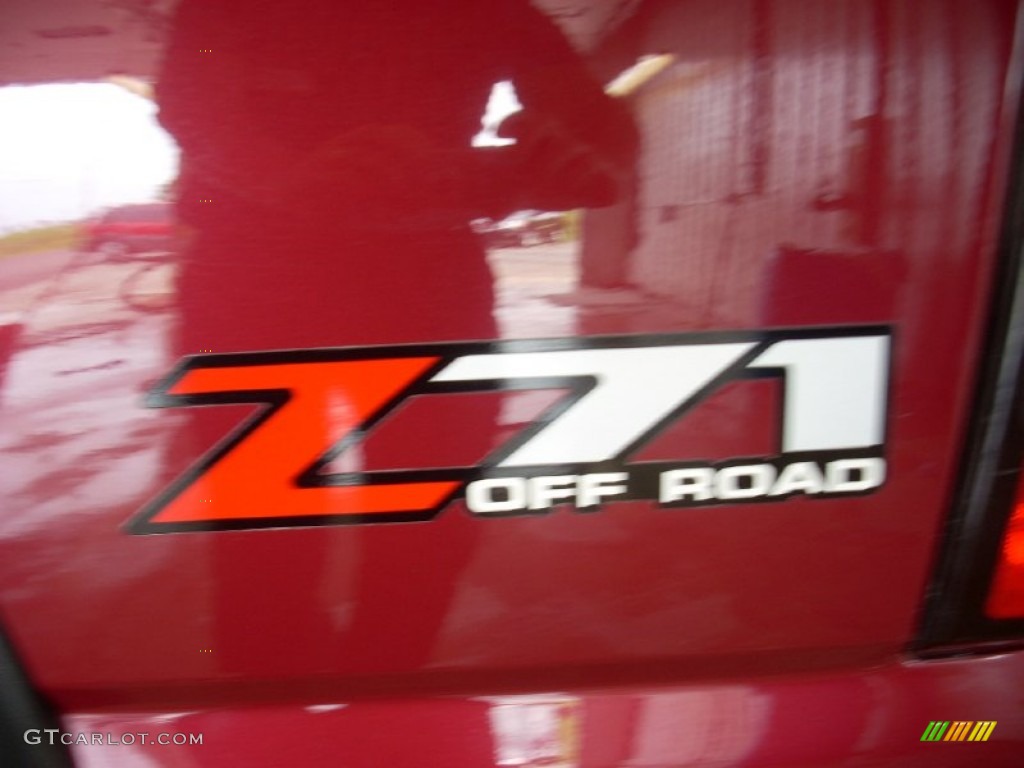 2006 Silverado 1500 Z71 Extended Cab 4x4 - Sport Red Metallic / Dark Charcoal photo #14