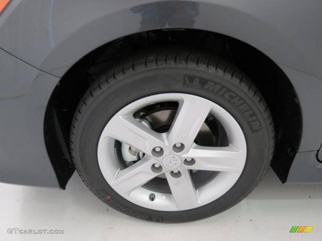 2013 Camry SE - Magnetic Gray Metallic / Black photo #4