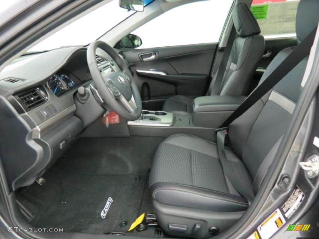 2013 Camry SE - Magnetic Gray Metallic / Black photo #8