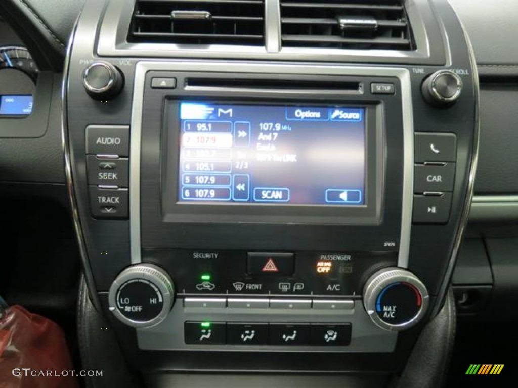 2013 Camry SE - Magnetic Gray Metallic / Black photo #13