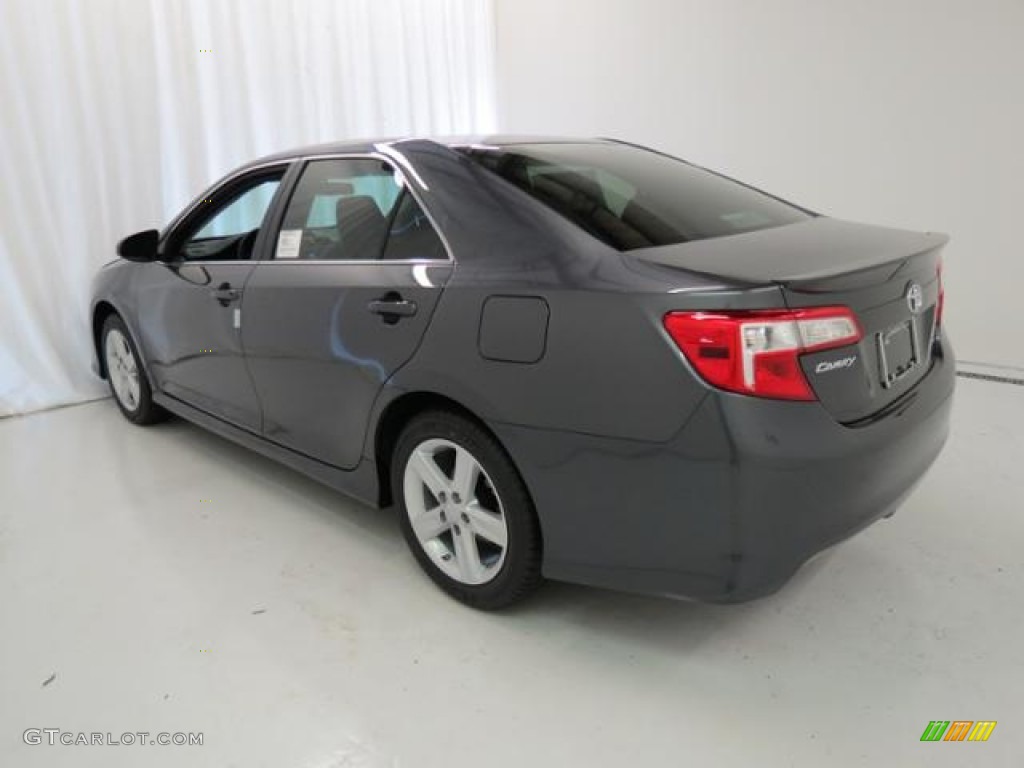 2013 Camry SE - Magnetic Gray Metallic / Black photo #20