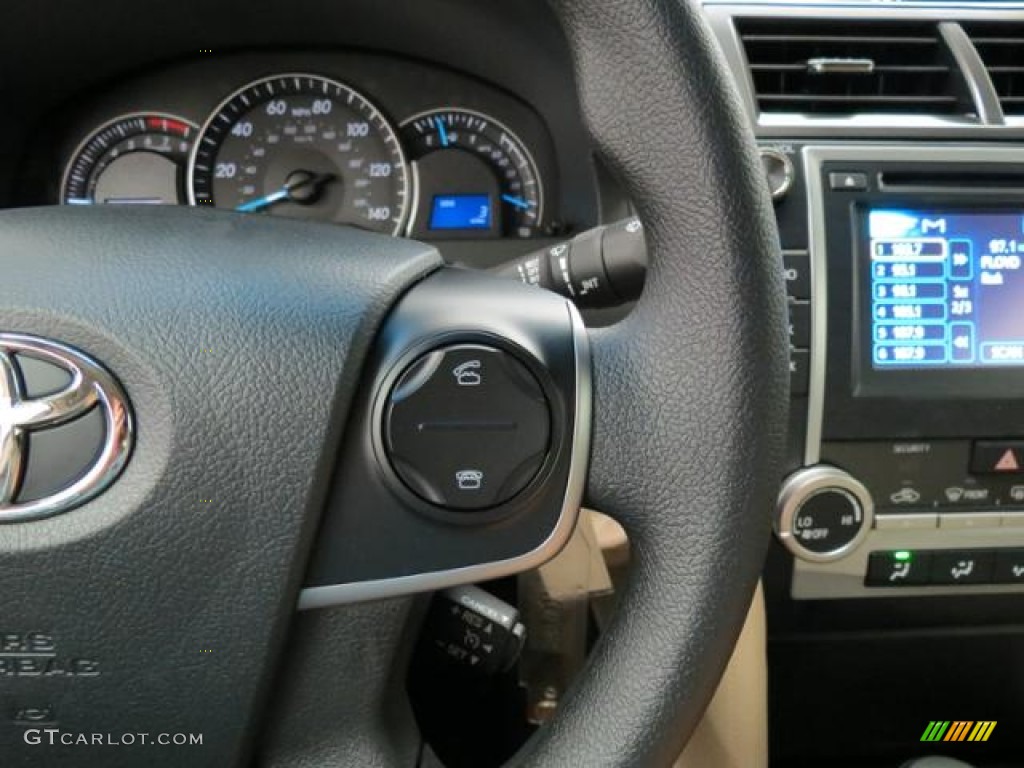 2013 Camry LE - Super White / Ivory photo #15