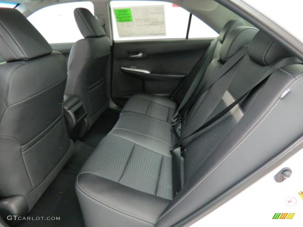 2013 Camry SE - Super White / Black photo #6