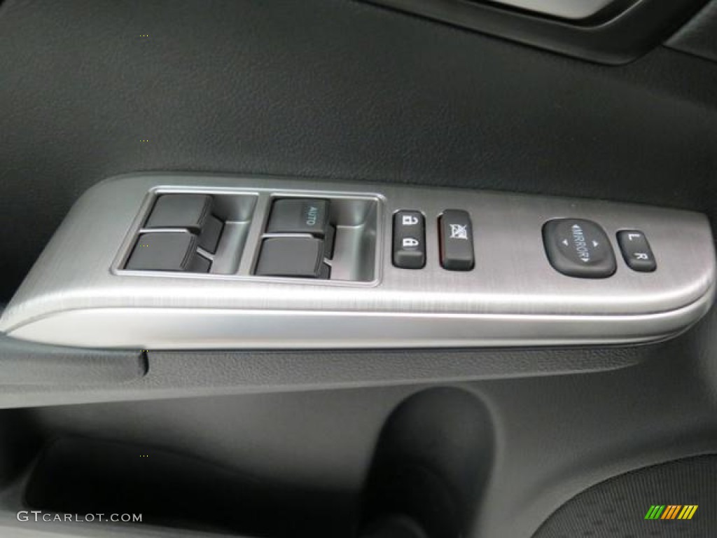 2013 Camry SE - Super White / Black photo #10