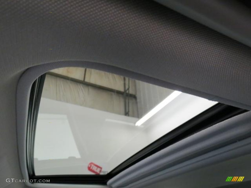 2013 Camry SE - Super White / Black photo #11
