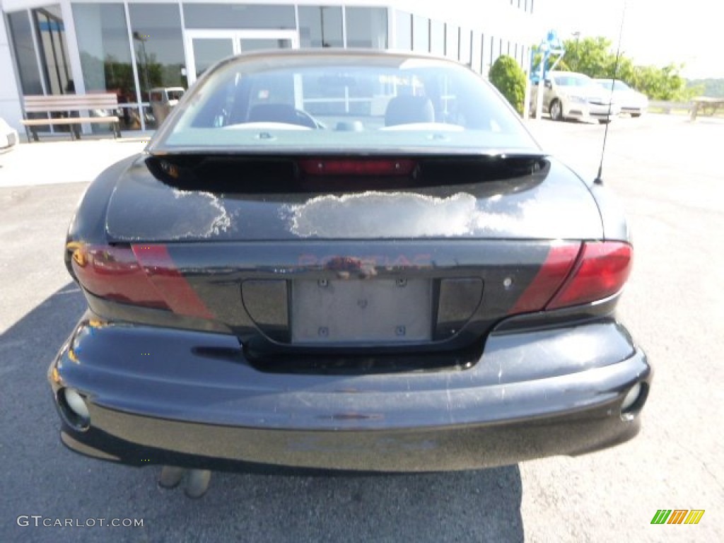 2001 Sunfire SE Coupe - Black / Graphite photo #3