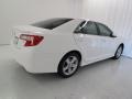 2013 Super White Toyota Camry SE  photo #21