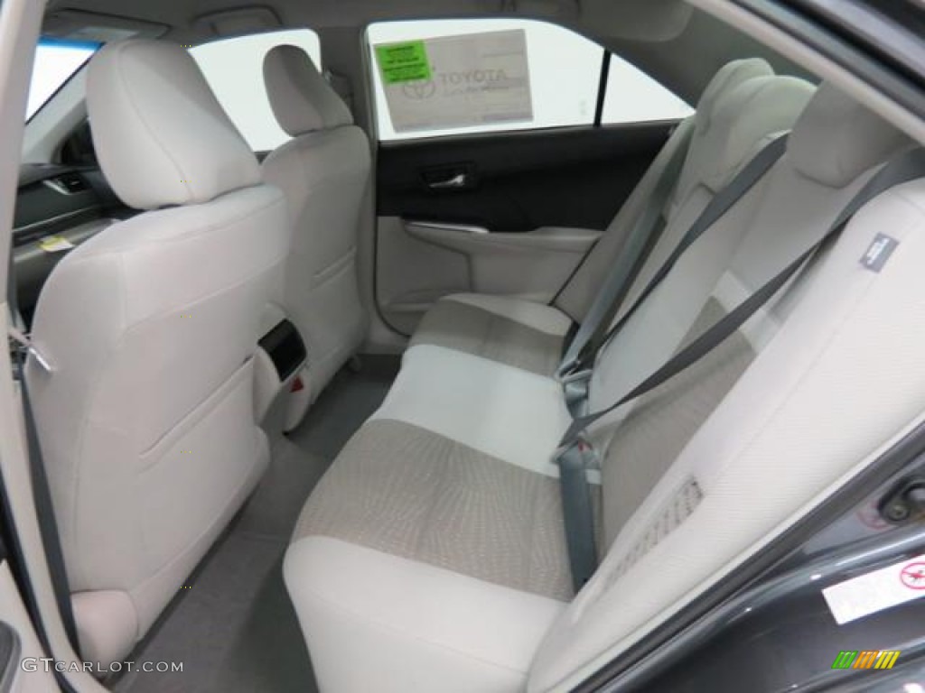 2013 Camry Hybrid LE - Magnetic Gray Metallic / Light Gray photo #6