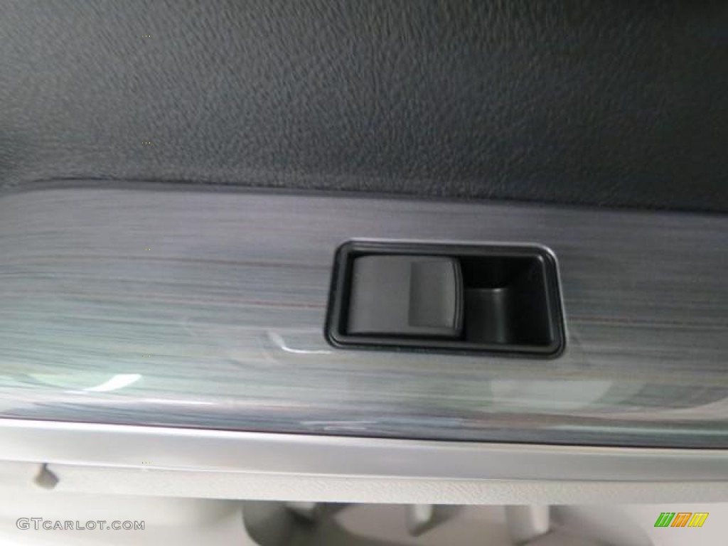 2013 Camry Hybrid LE - Magnetic Gray Metallic / Light Gray photo #7