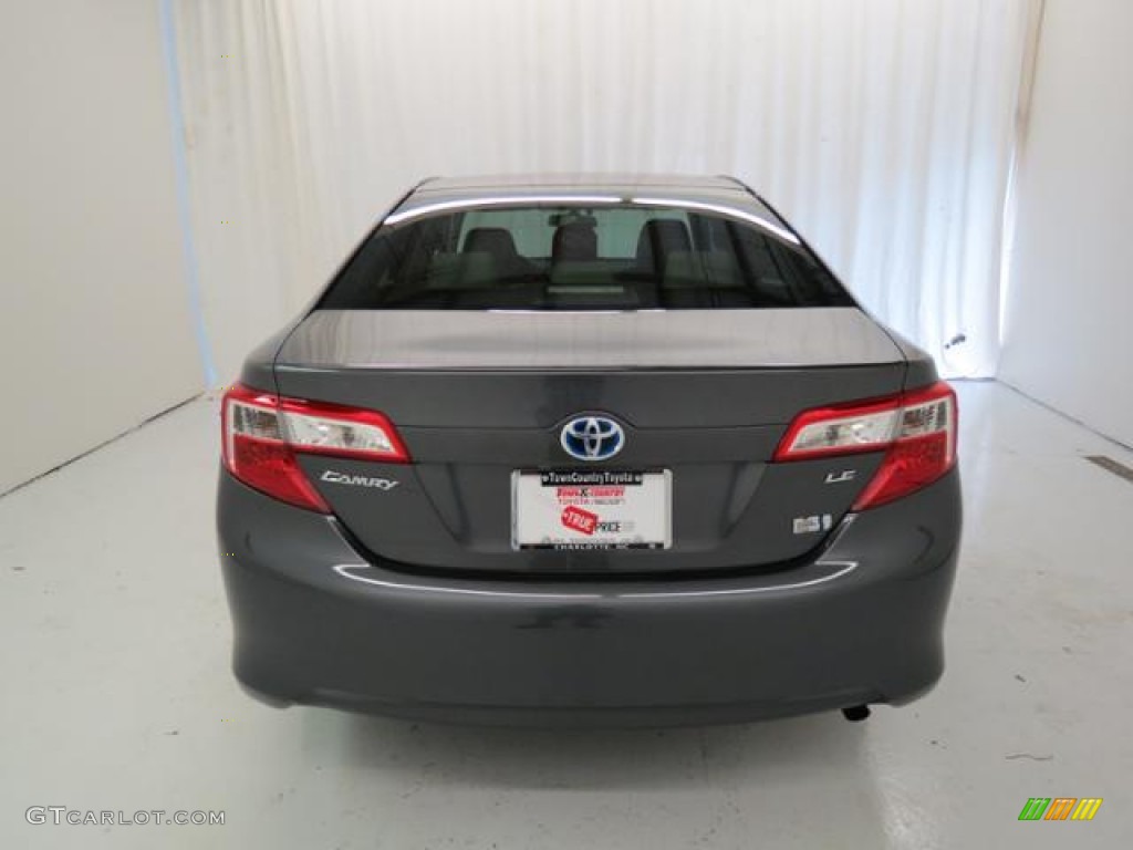 2013 Camry Hybrid LE - Magnetic Gray Metallic / Light Gray photo #18
