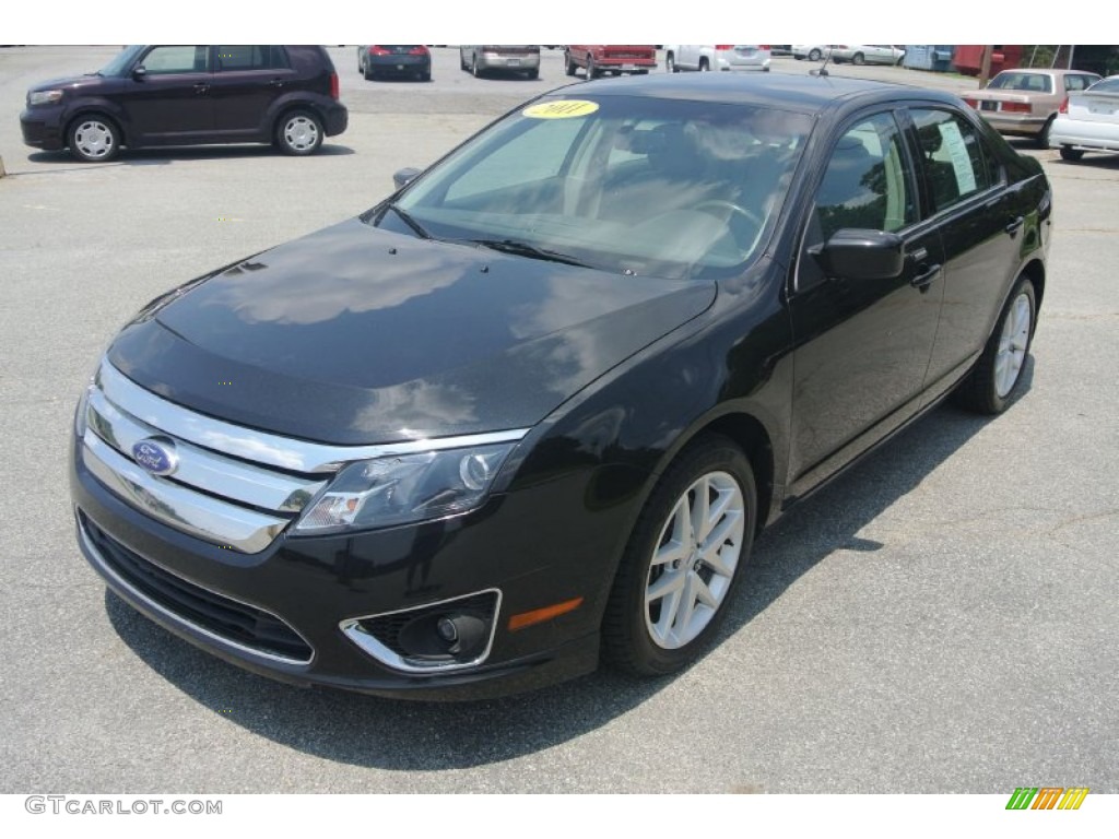 Tuxedo Black Metallic Ford Fusion