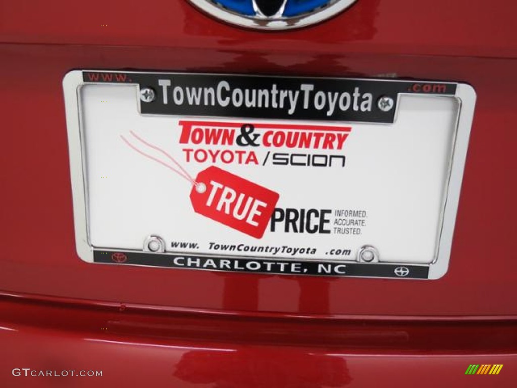 2013 Camry Hybrid LE - Barcelona Red Metallic / Ivory photo #22