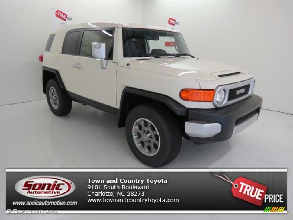 Iceberg White Toyota FJ Cruiser