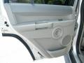 Bright Silver Metallic - Commander Sport Photo No. 23