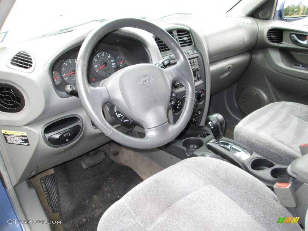 Gray Interior 2003 Hyundai Santa Fe GLS Photo #82756683