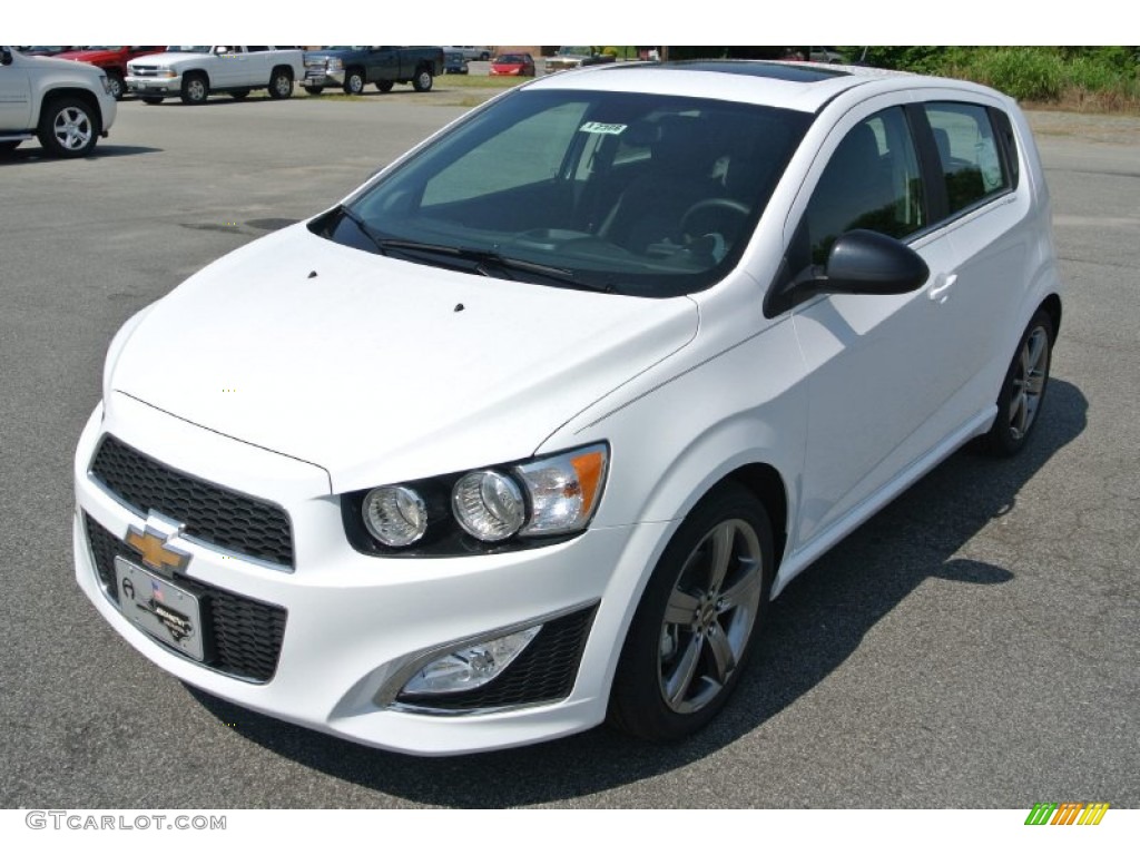 2013 Sonic RS Hatch - Summit White / RS Jet Black Leather/Microfiber photo #2