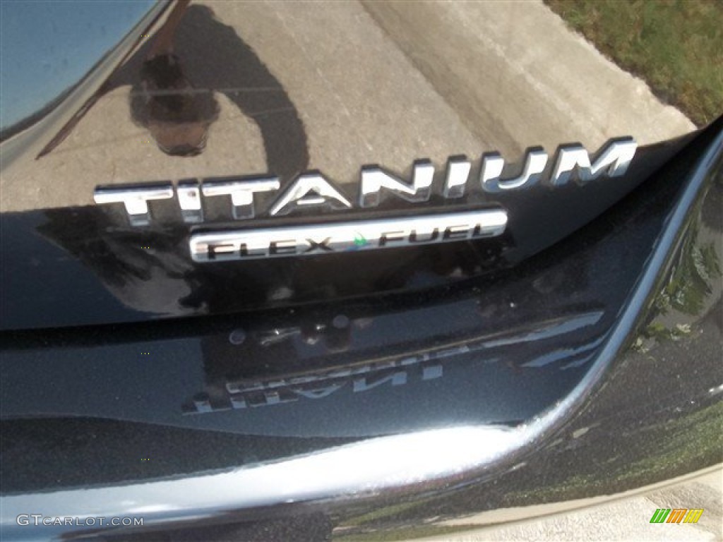 2013 Focus Titanium Hatchback - Tuxedo Black / Charcoal Black photo #23