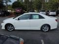 Super White - Camry SE Photo No. 2