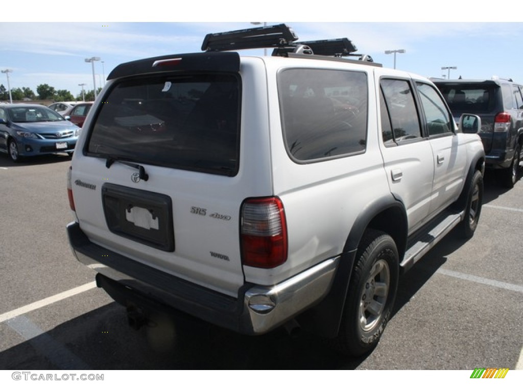 1999 4Runner SR5 4x4 - Natural White / Oak photo #2