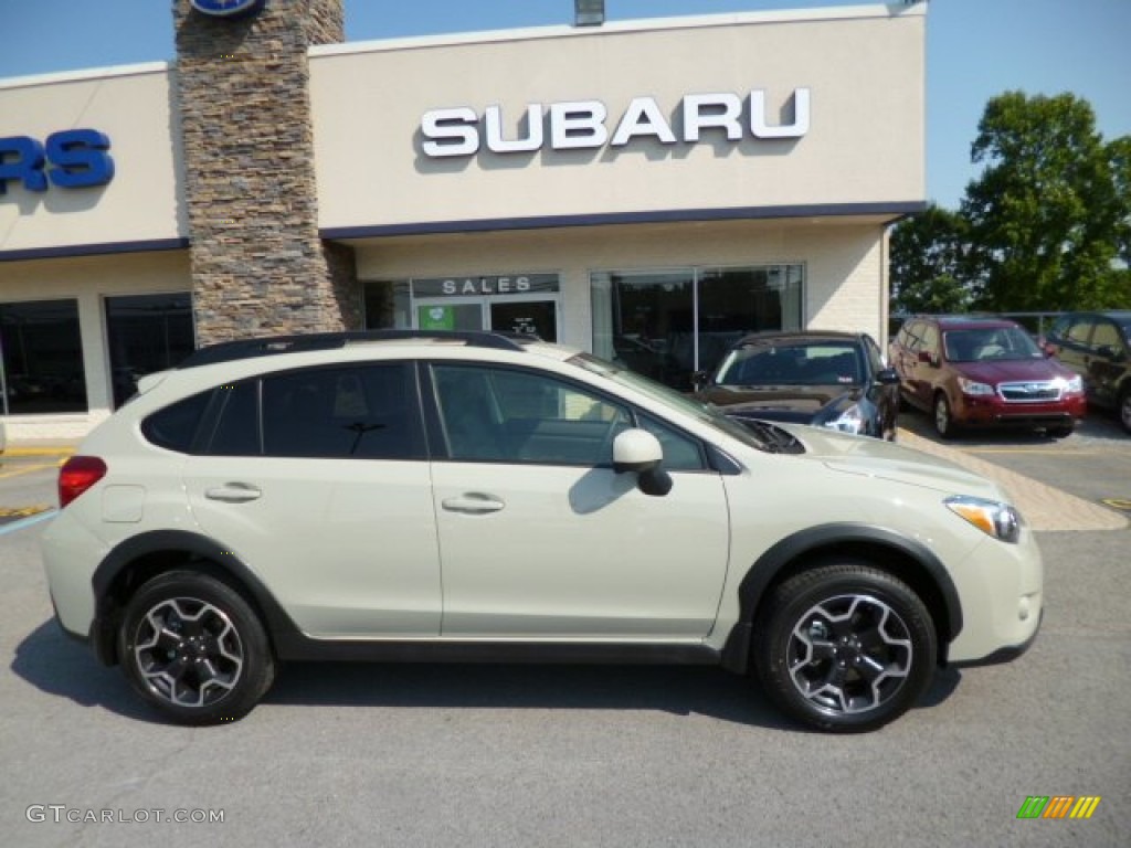 Desert Khaki 2013 Subaru XV Crosstrek 2.0 Limited Exterior Photo #82769586