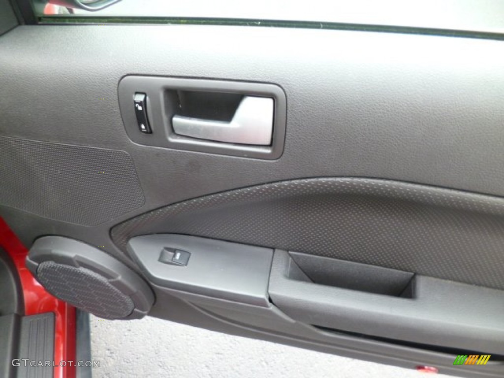 2008 Mustang V6 Premium Coupe - Dark Candy Apple Red / Dark Charcoal photo #11