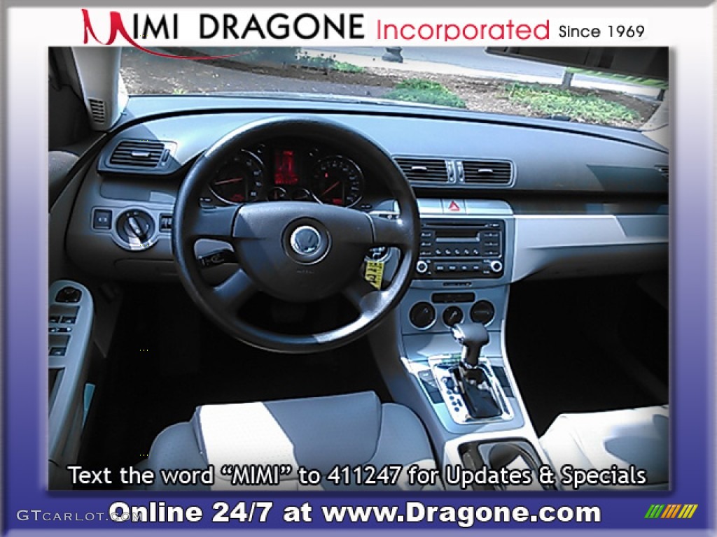2006 Passat 2.0T Sedan - Blue Graphite Metallic / Classic Grey photo #17