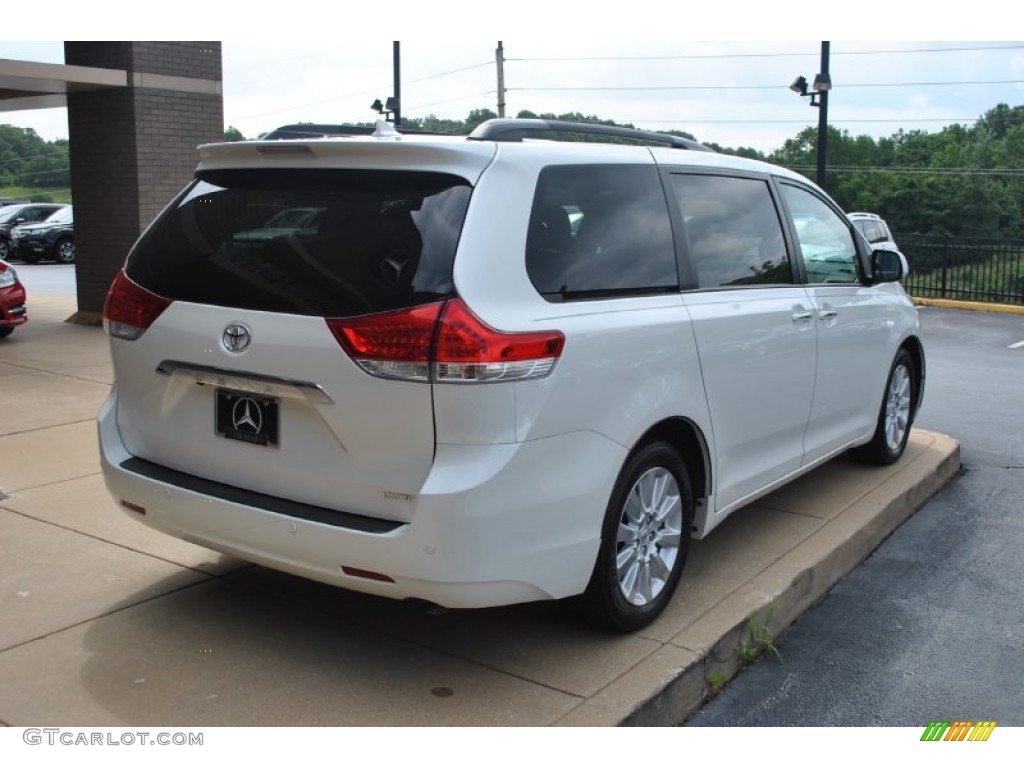 2011 Sienna Limited - Super White / Bisque photo #12