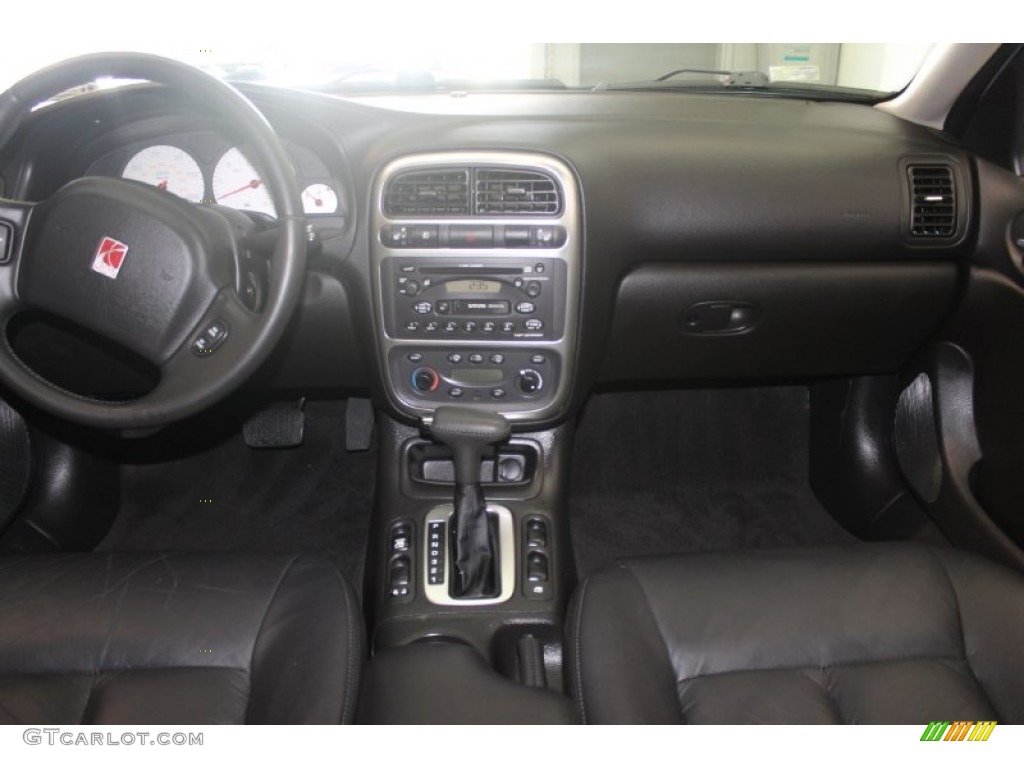 2003 L Series L200 Sedan - Bright Silver / Black photo #34