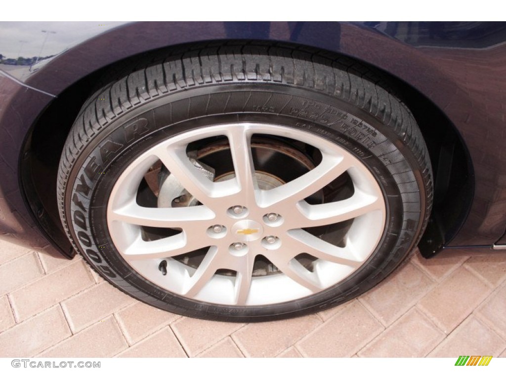 2010 Chevrolet Malibu LTZ Sedan Wheel Photos