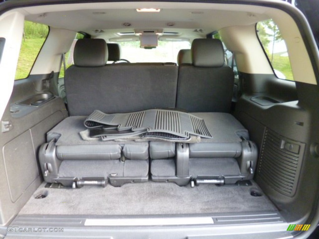2012 Cadillac Escalade Hybrid 4WD Trunk Photo #82772535