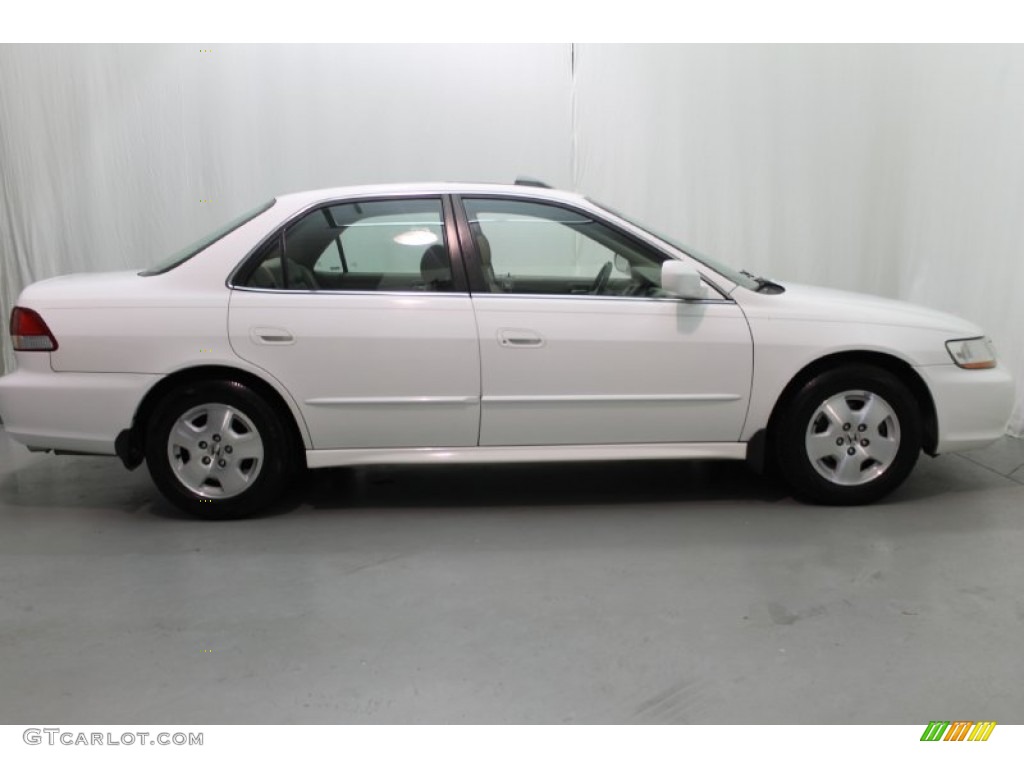 2002 Accord EX V6 Sedan - Taffeta White / Ivory photo #3