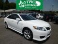 Super White - Camry SE Photo No. 1