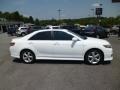 Super White - Camry SE Photo No. 8