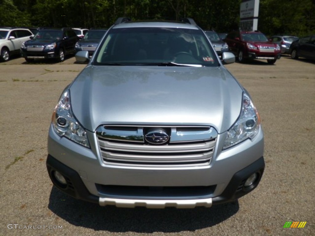 2014 Outback 2.5i Limited - Ice Silver Metallic / Black photo #2
