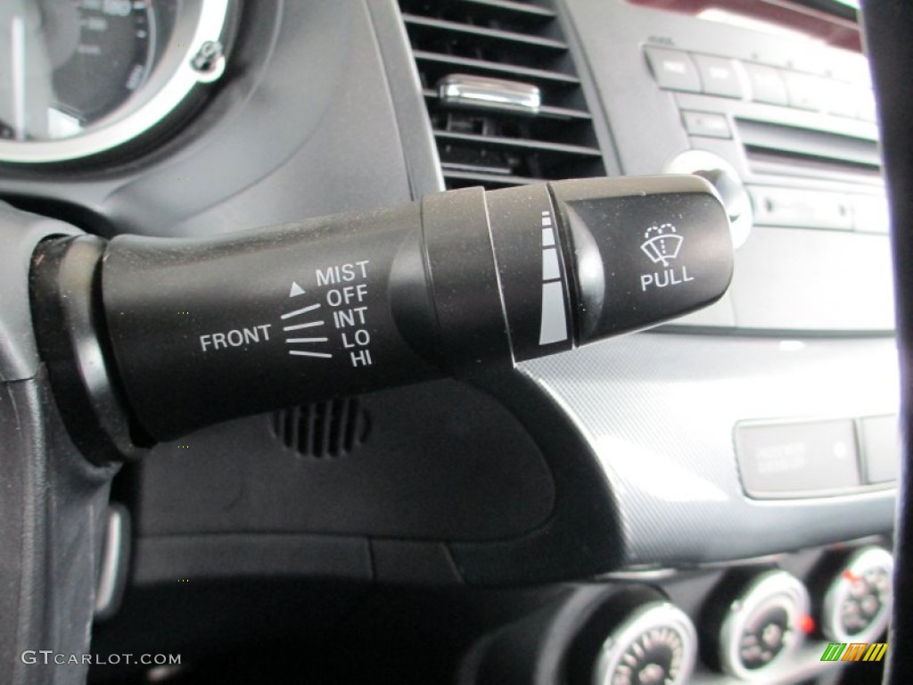 2008 Mitsubishi Lancer Evolution GSR Controls Photo #82777308