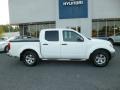 2011 Avalanche White Nissan Frontier SV Crew Cab 4x4  photo #8