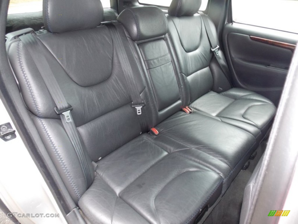 2005 Volvo XC70 AWD Rear Seat Photo #82780578