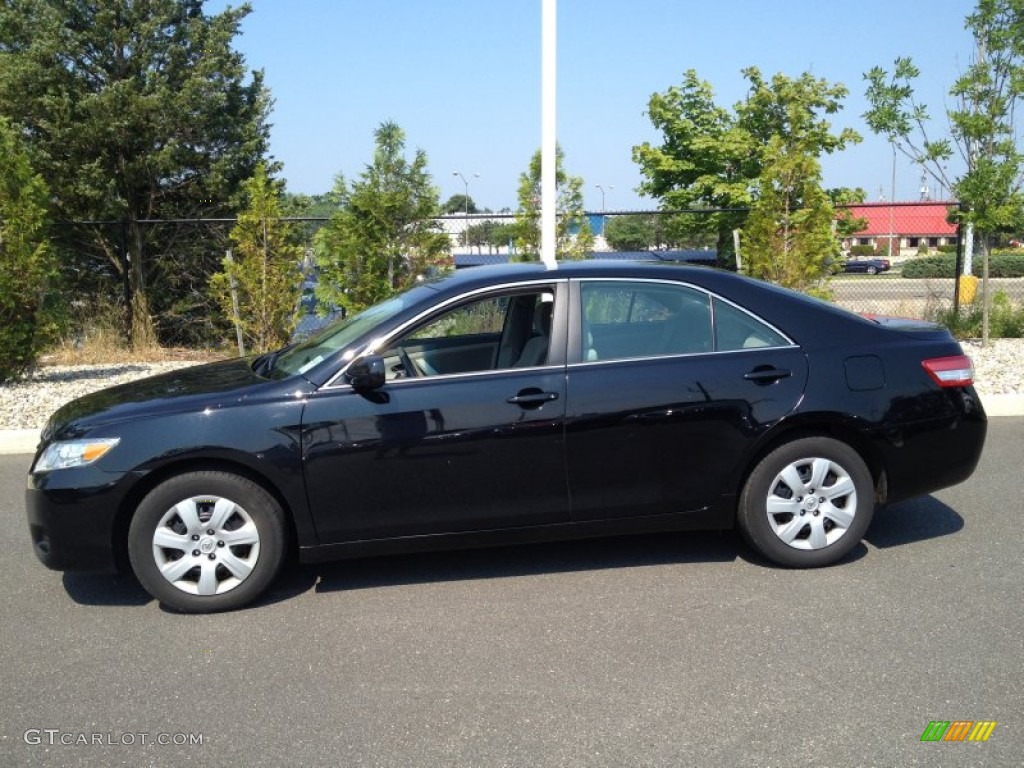 2010 Camry LE - Black / Ash Gray photo #4