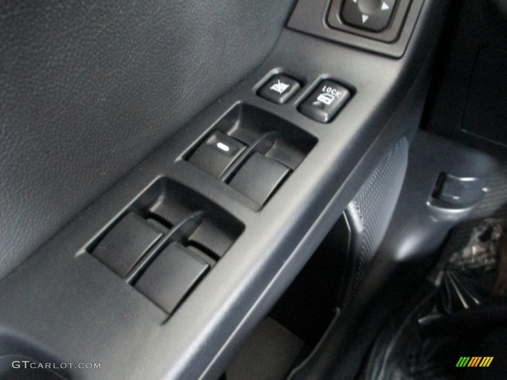 2013 Mitsubishi Lancer Evolution GSR Controls Photo #82782982