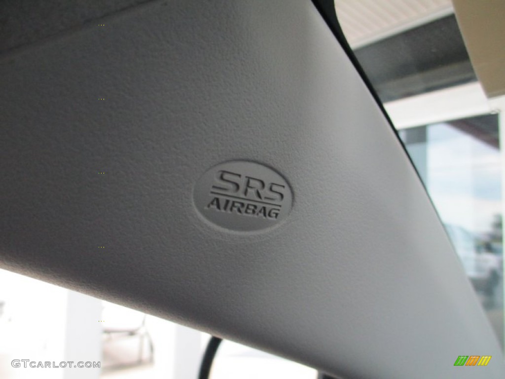 2013 Lancer Evolution GSR - Phantom Black / Black photo #31