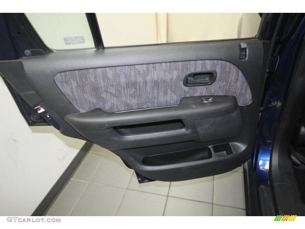 2004 CR-V LX - Eternal Blue Pearl / Black photo #26