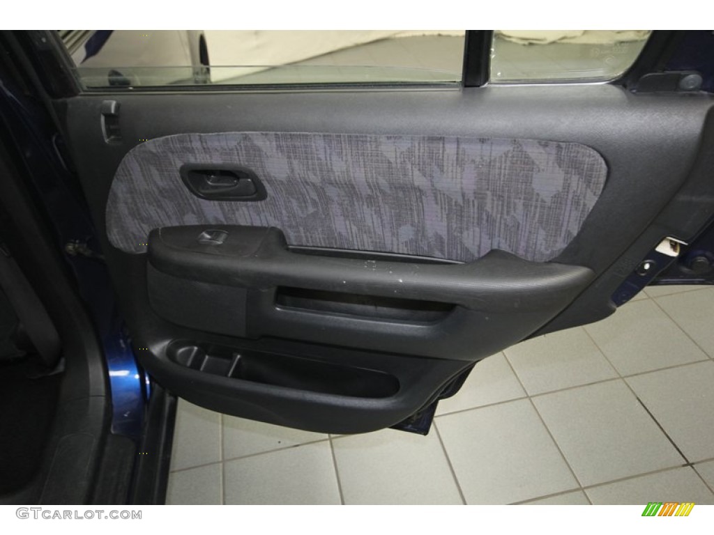 2004 CR-V LX - Eternal Blue Pearl / Black photo #32