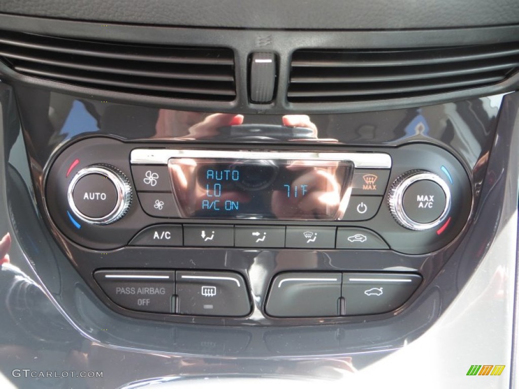 2014 Ford Escape Titanium 2.0L EcoBoost Controls Photo #82786720