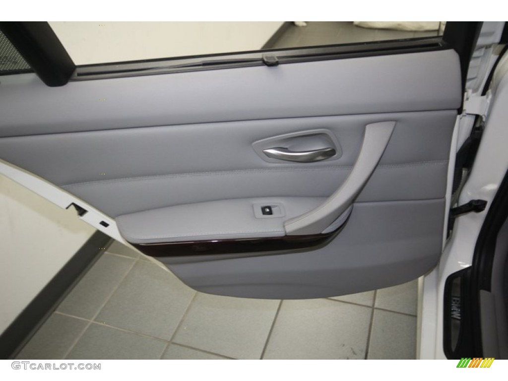 2011 BMW 3 Series 328i Sedan Gray Dakota Leather Door Panel Photo #82787302