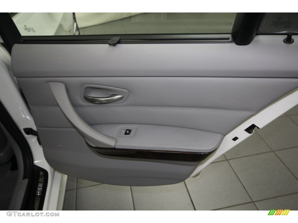 2011 BMW 3 Series 328i Sedan Gray Dakota Leather Door Panel Photo #82787350