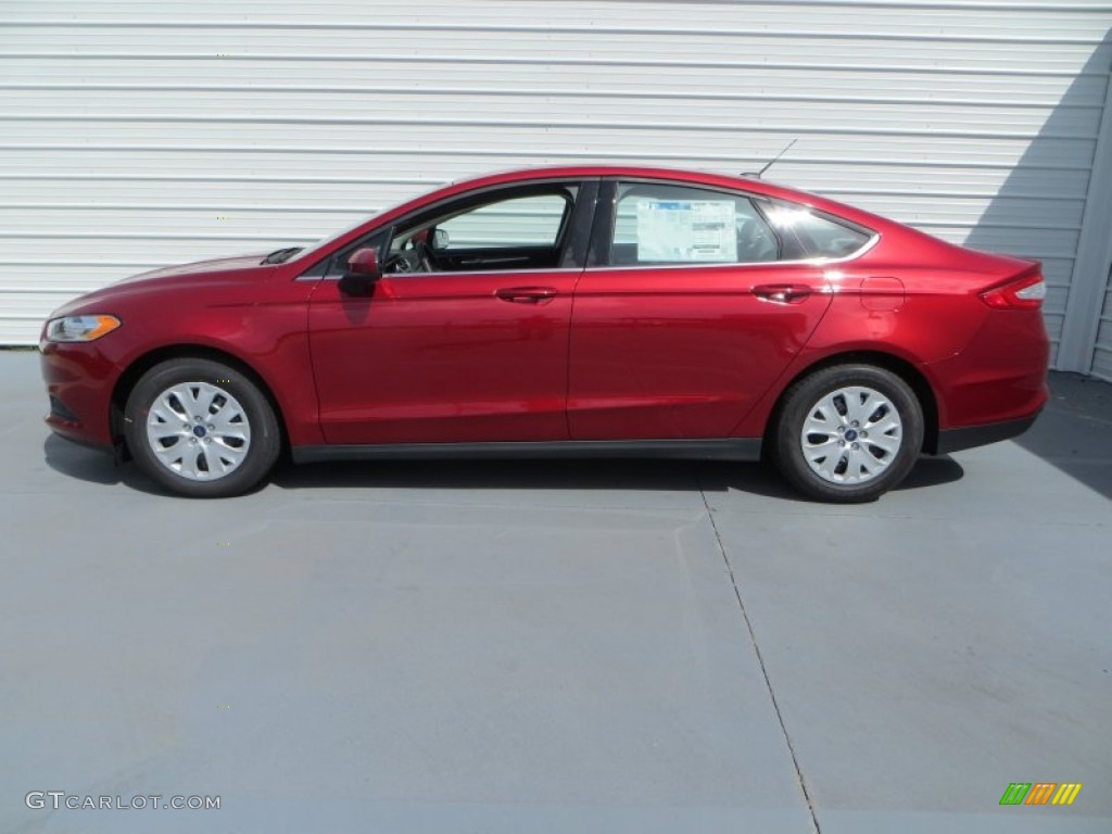 2013 Fusion S - Ruby Red Metallic / Earth Gray photo #6