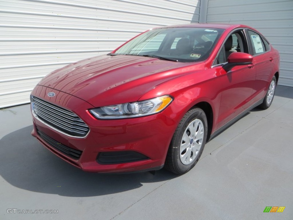 2013 Fusion S - Ruby Red Metallic / Earth Gray photo #7