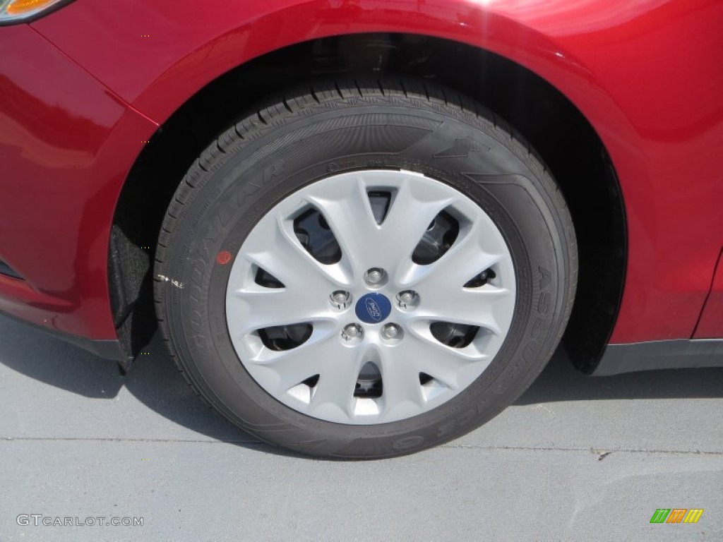 2013 Fusion S - Ruby Red Metallic / Earth Gray photo #10