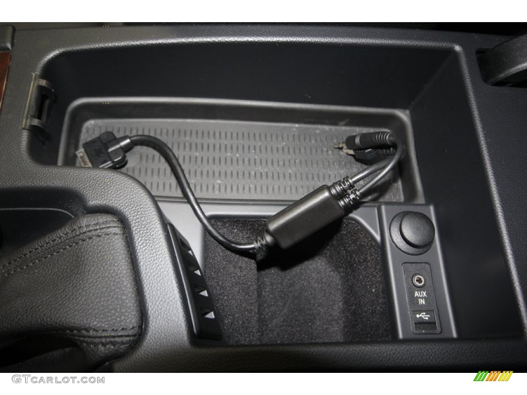 2011 3 Series 335i Coupe - Mineral White Metallic / Black photo #23